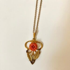 Antique Art Deco Coral Celluloid Lucite Flower Goldtone Pendant Necklace 18”